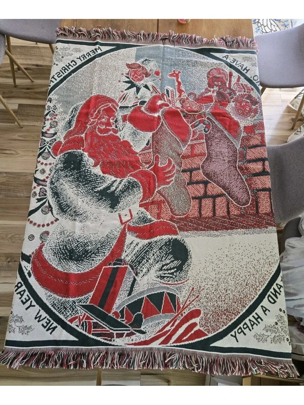 American Weavers Santa Christmas Tapestry/Throw